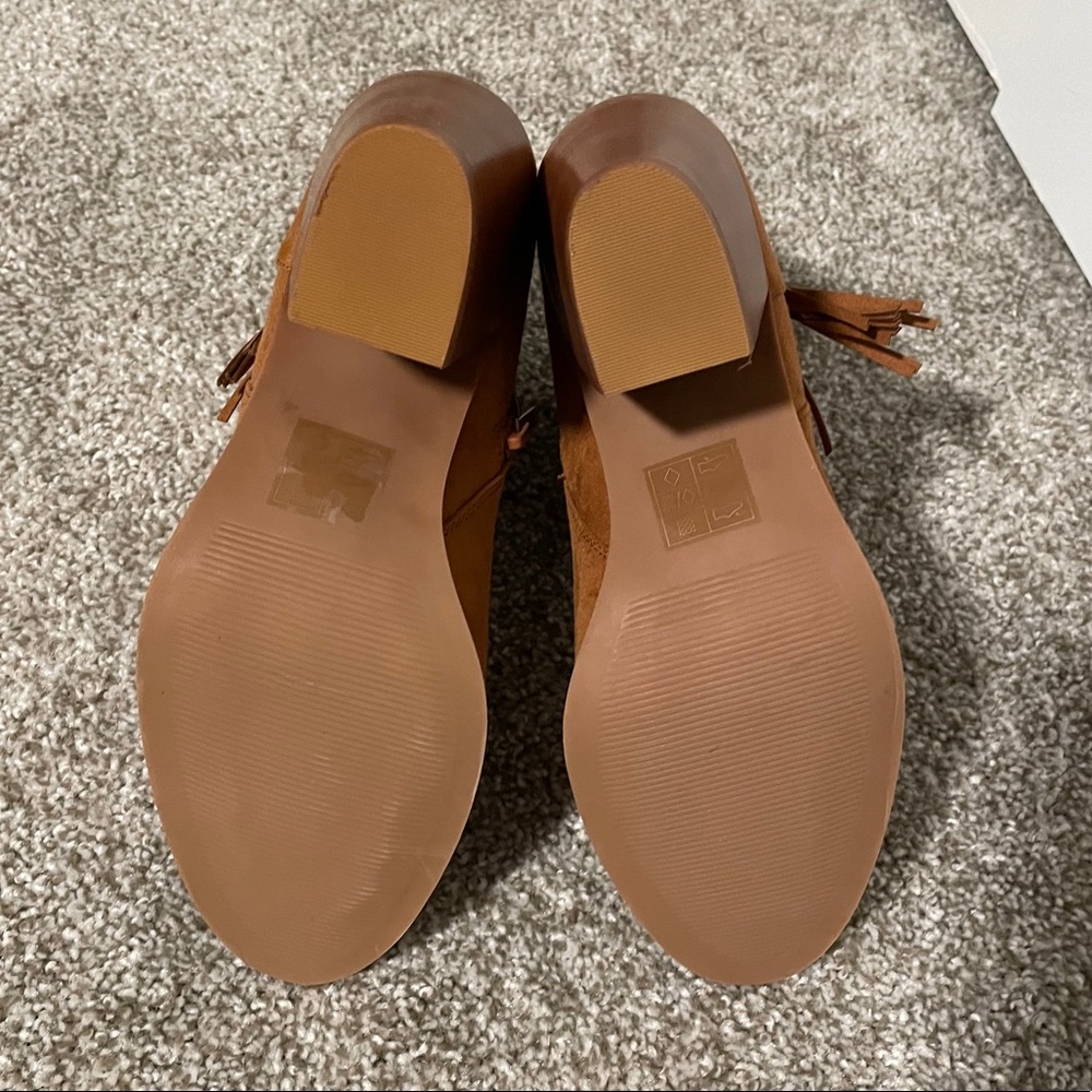 Gorgeous 6 1/2 Cognac Market & Spruce booties - Picture 5 of 7